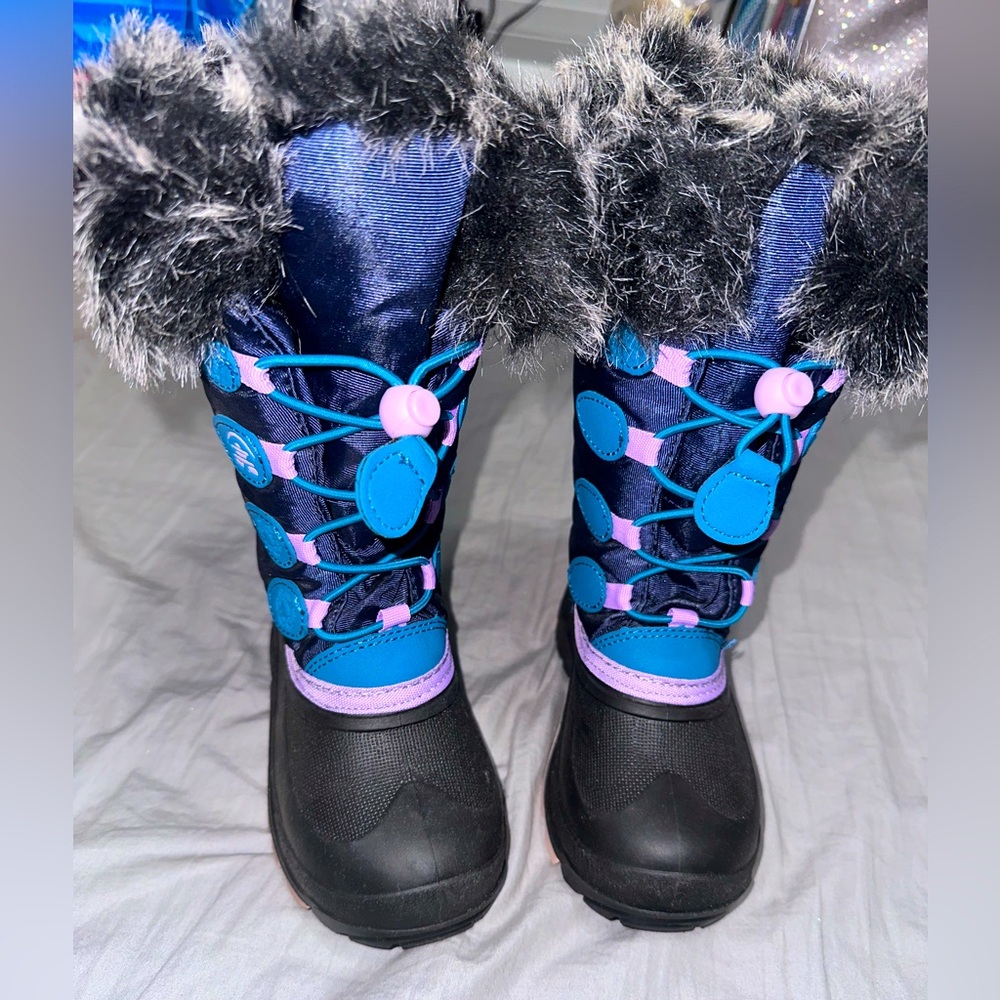 NWOT Kamik snowgypsy toddler snow boots